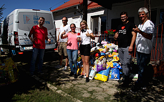 Kolejny sukces akcji „Lato z pupilem”. Ponad 2 tony karmy dla psów i kotów trafiły do schroniska w Elblągu